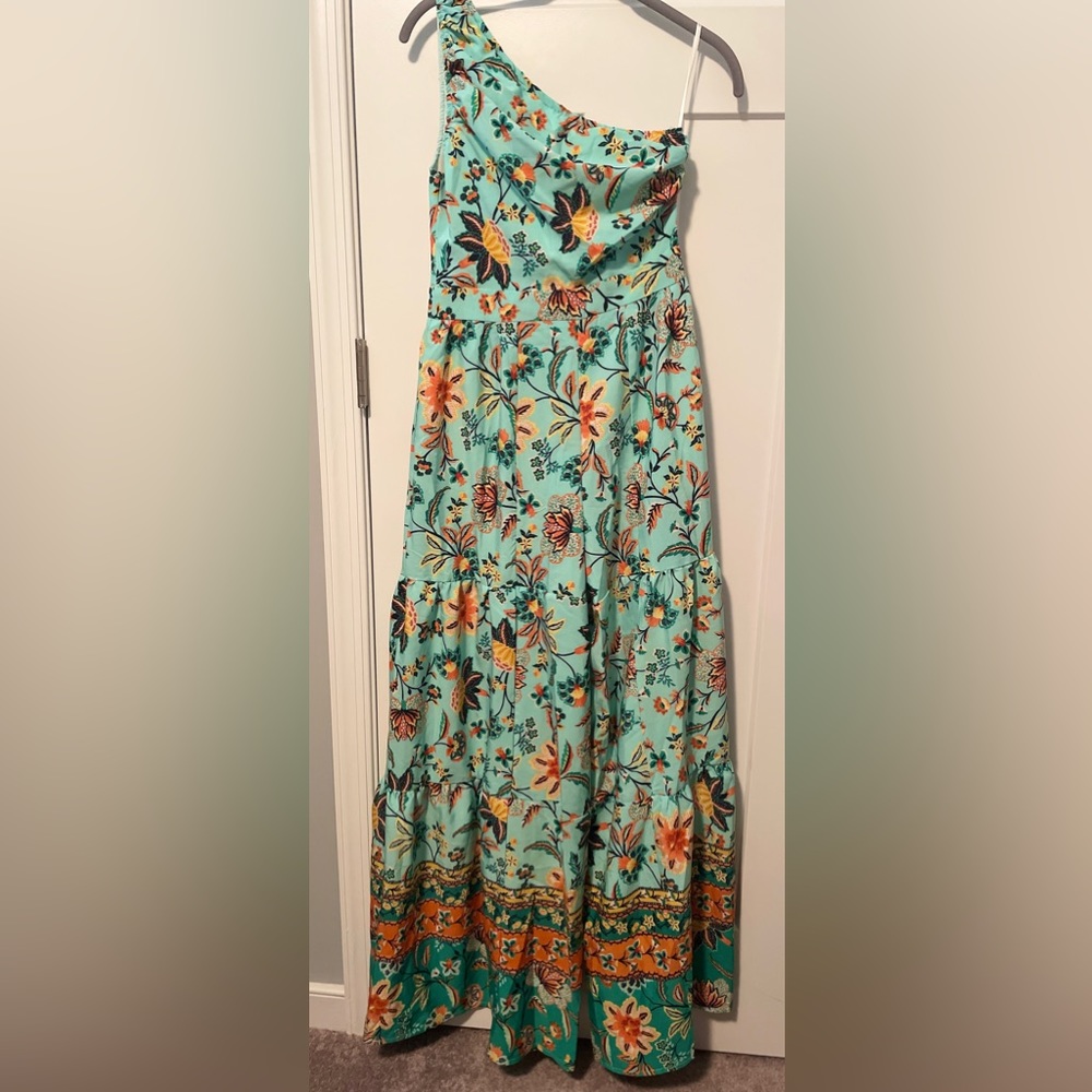 Shein size Small, romper. One shoulder, palazzo, style bottoms. Gorgeous! - Picture 2 of 8